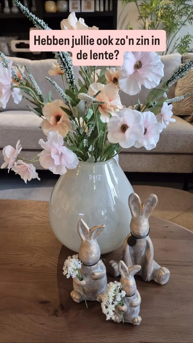 🌸 VOORJAAR 🌸
Hebben jullie ook al zin in de lente?
Wij kunnen niet wachten tot het zonnetje gaat schijnen.
Er druppeld al wat paasdecoratie binnen en er staan al schattige konijntjes in de winkel.🐰🐰#wooninspiratie #cadeauinspiratie #lente #woonwinkel
#latidoheeze