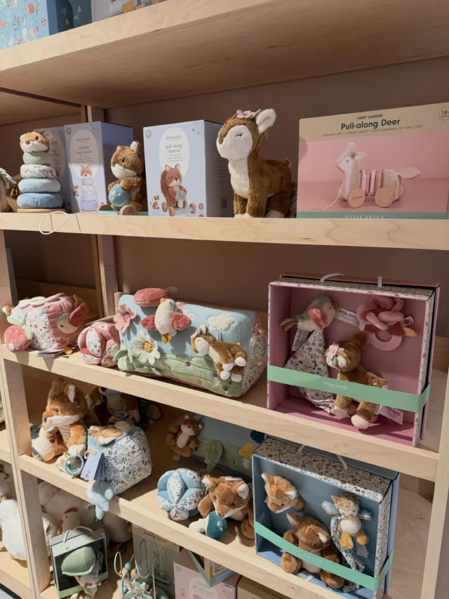 So cute! 🦌🌸 De nieuwste collectie van Little Dutch is binnen en werkelijk álles is even lief. Van zachte knuffels en vrolijk babyspeelgoed tot de schattigste cadeaus voor de allerkleinsten.

Kom de collectie gezellig bekijken bij Latido in Heeze 🤎

#LittleDutch #BabycadeauHeeze #KinderwinkelBrabant